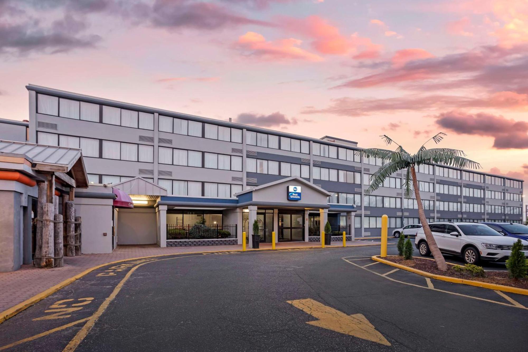 Best Western Rutgers University Hotel East Brunswick Eksteriør bilde
