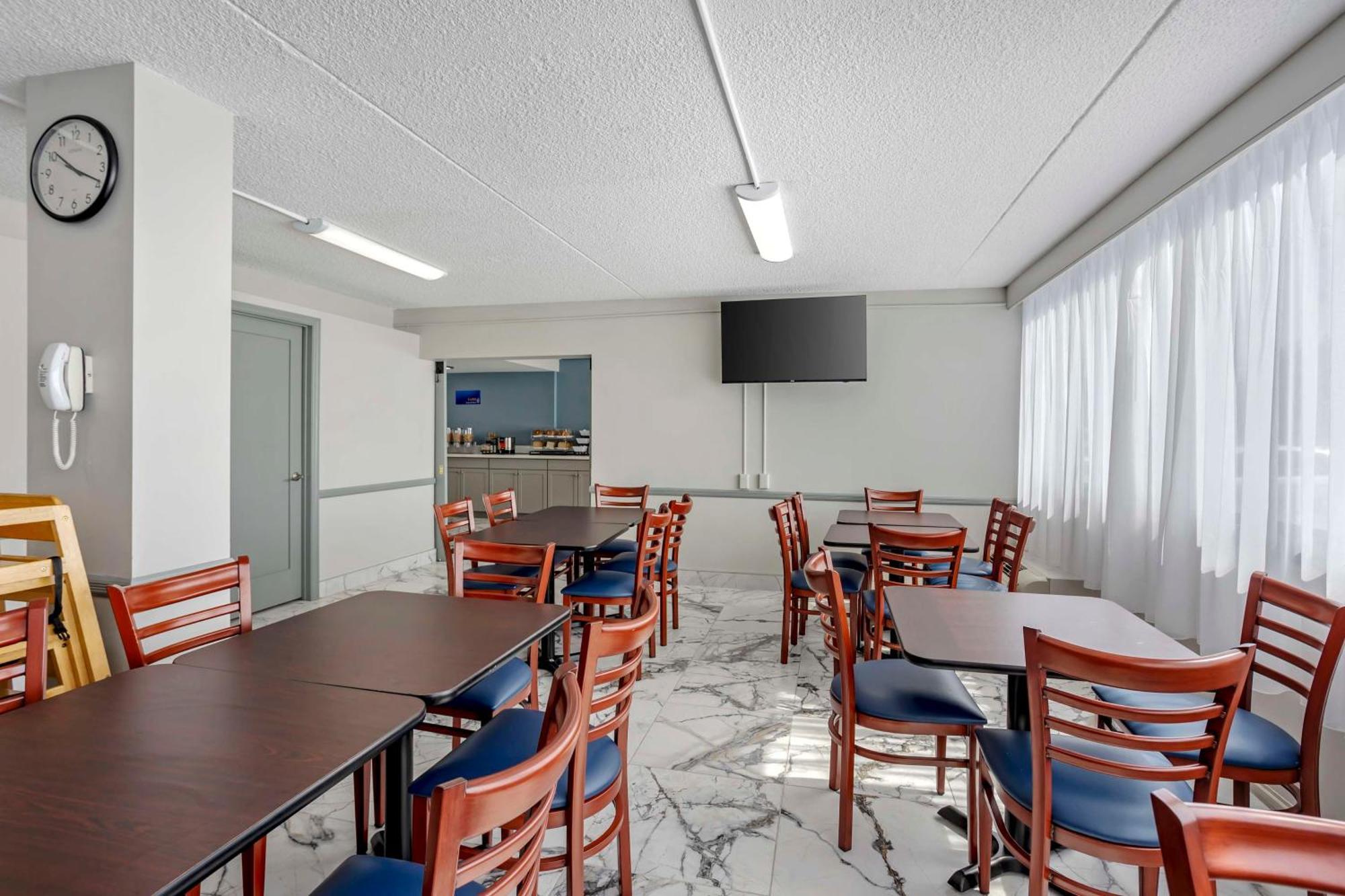 Best Western Rutgers University Hotel East Brunswick Eksteriør bilde