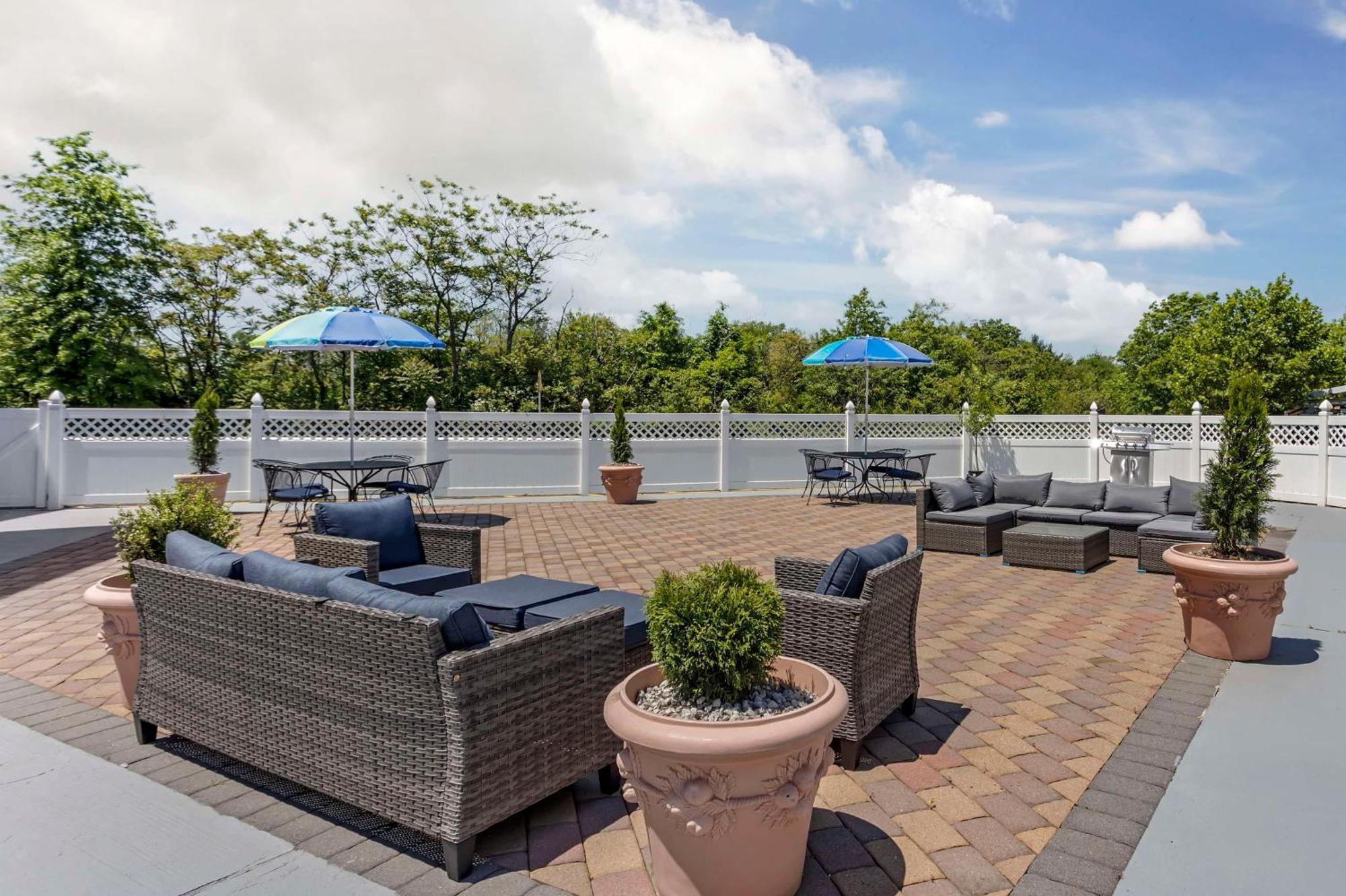 Best Western Rutgers University Hotel East Brunswick Eksteriør bilde