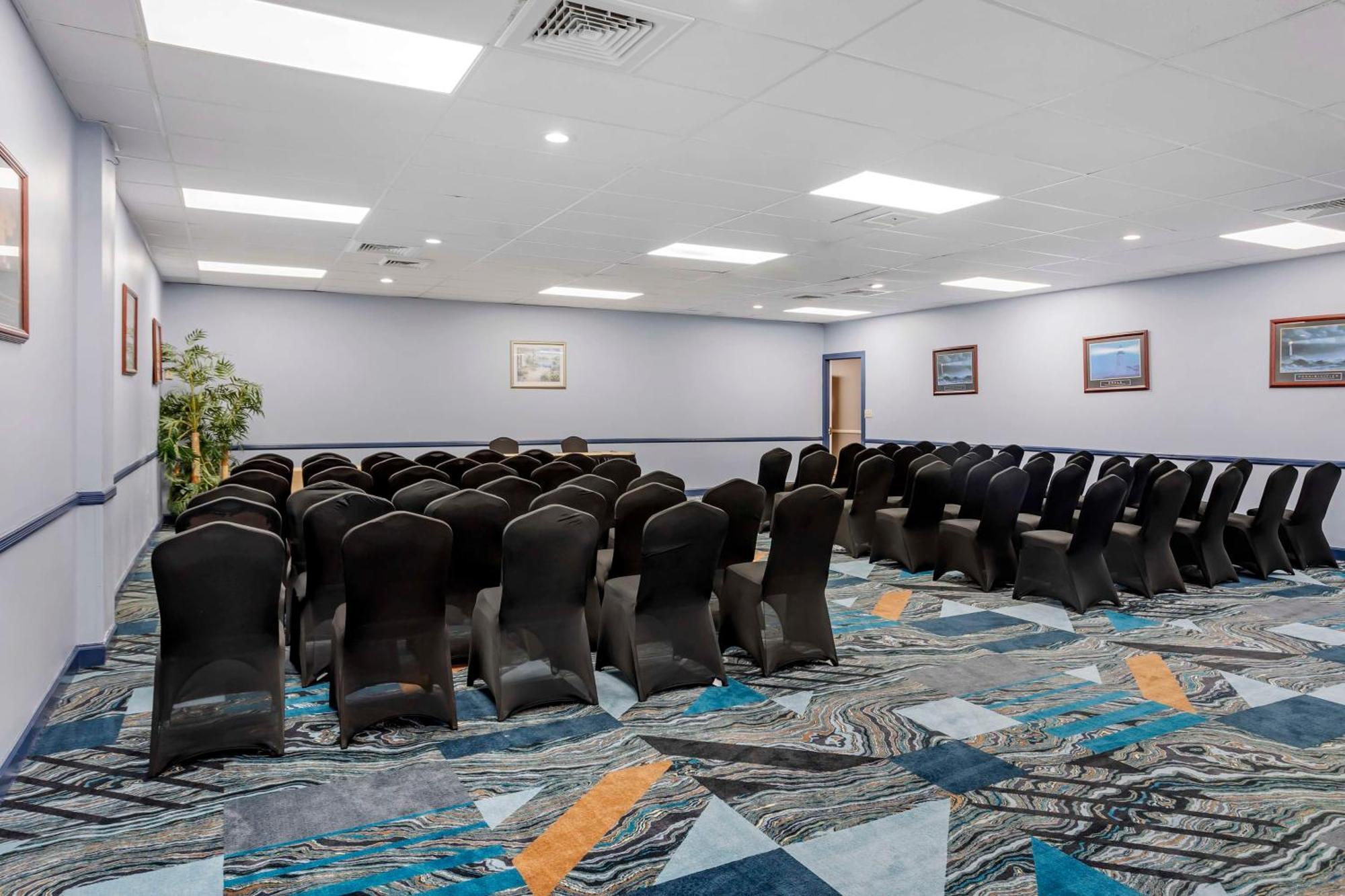 Best Western Rutgers University Hotel East Brunswick Eksteriør bilde