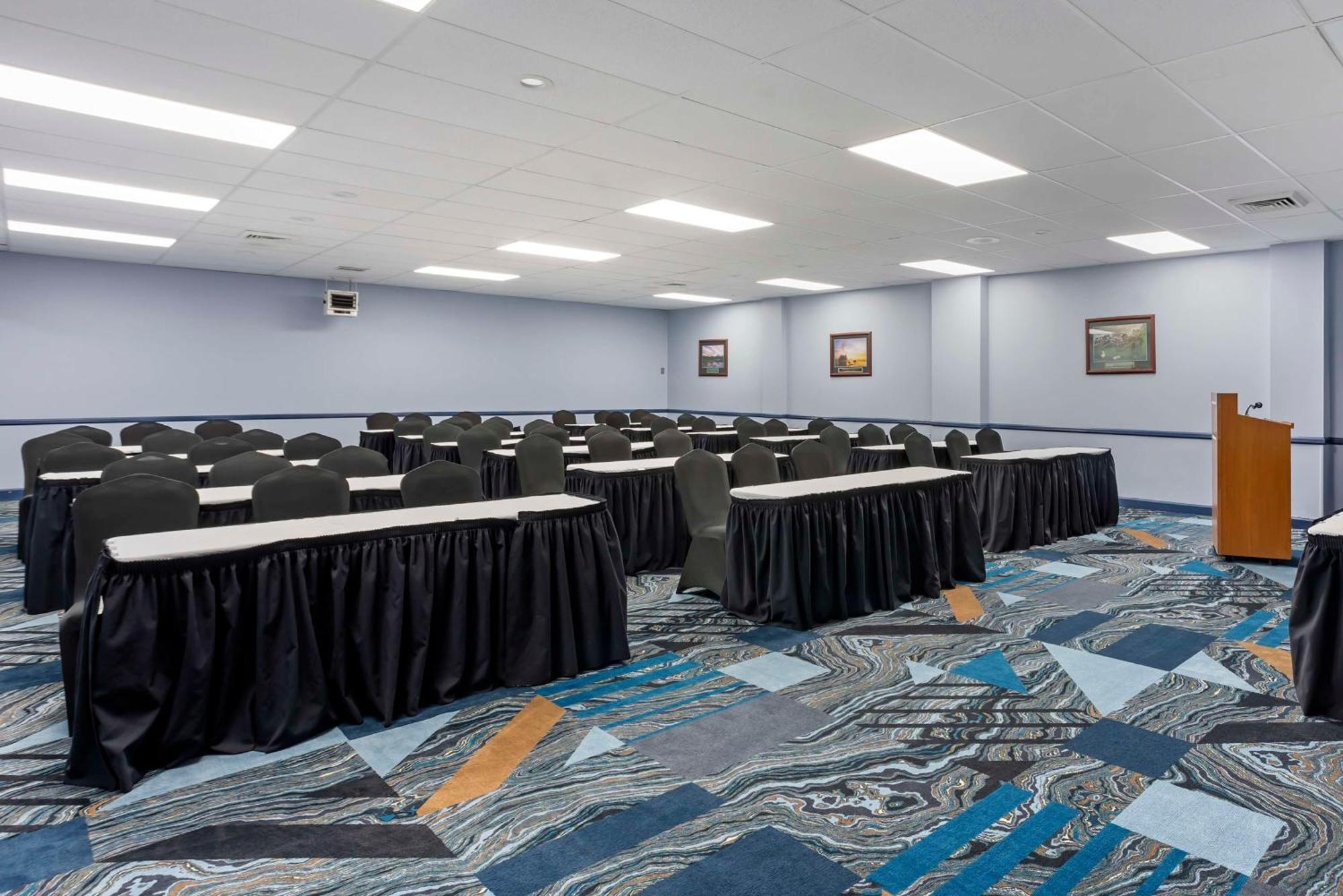 Best Western Rutgers University Hotel East Brunswick Eksteriør bilde