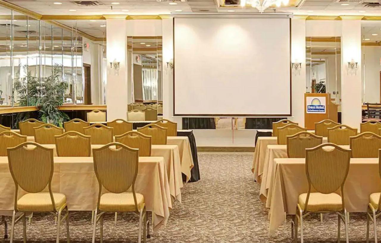 Best Western Rutgers University Hotel East Brunswick Eksteriør bilde
